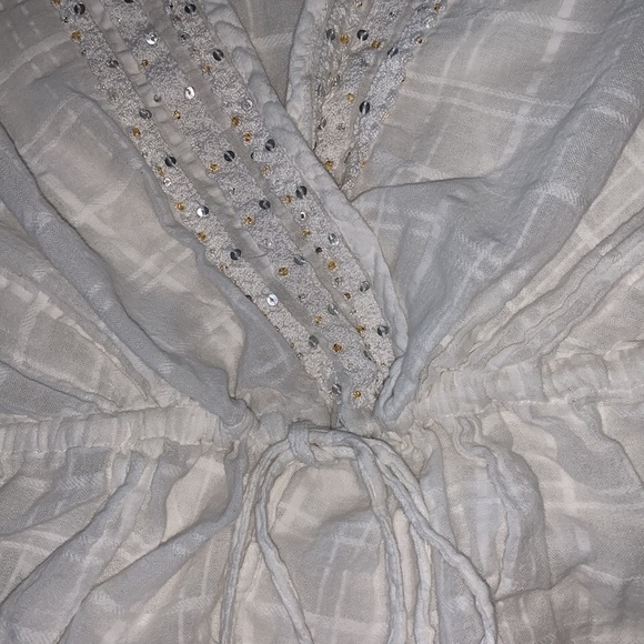 Embellished Beach Cover-Up - Picture 4 of 7